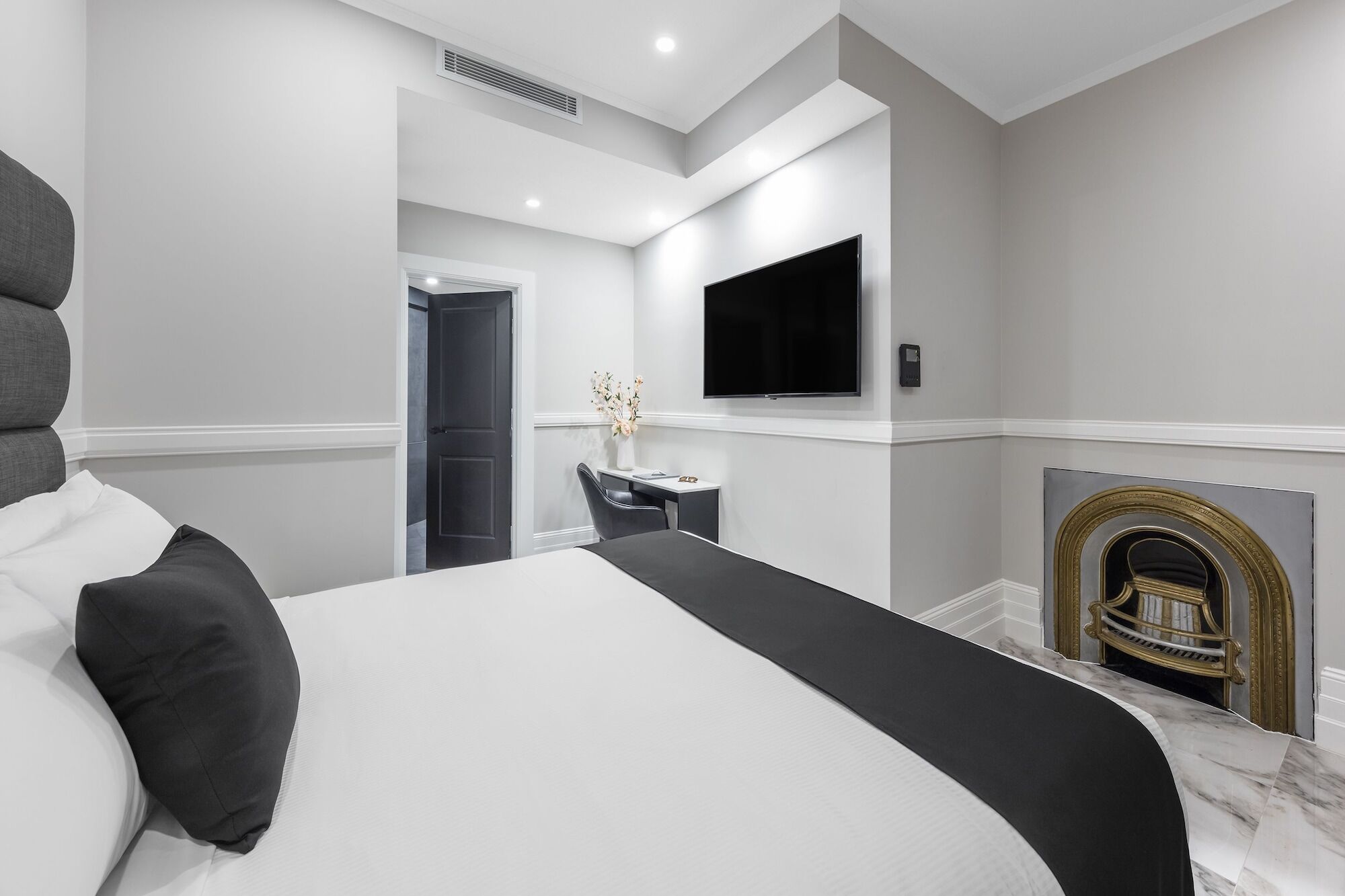 Holiday Inn & Suites - Parramatta Marsden Street By Ihg Сидни Екстериор снимка